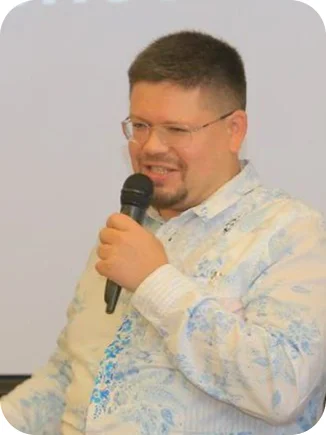 Алексей Крайнов